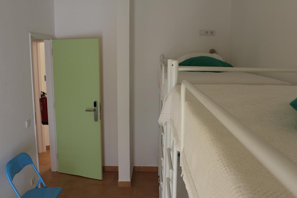לאגוּ‏ש Racing Mackerel Hostel חדר תמונה